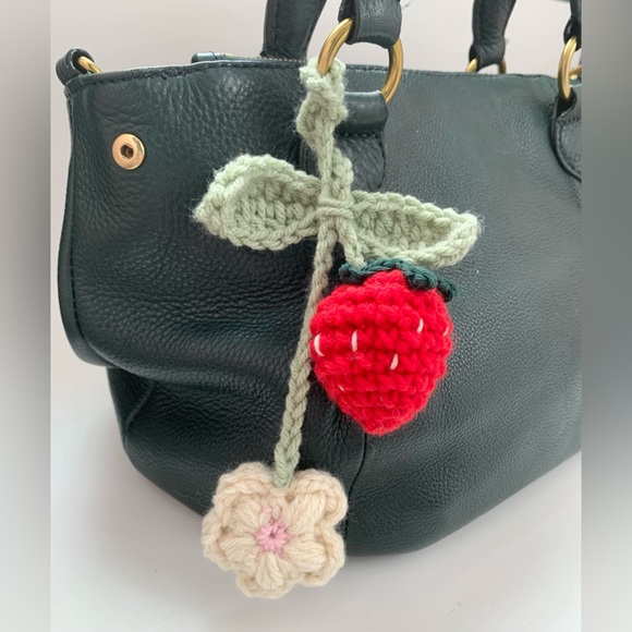 🍓🌸Strawberry & Cream Flower Bag Charm with Sage Leaves - Picture 7 of 7